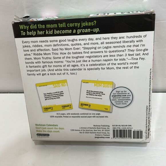 NEW IN BOX THE MOM LIFE 2025 PAGE A DAY‎ CALENDAR - Picture 2 of 3